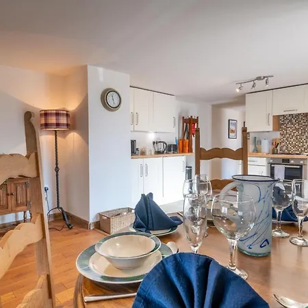 Moorfoot Court Cottages *