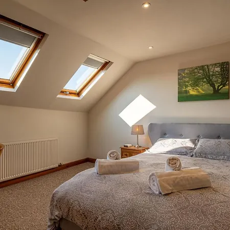 Moorfoot Court Cottages Clifton (Cumbria)